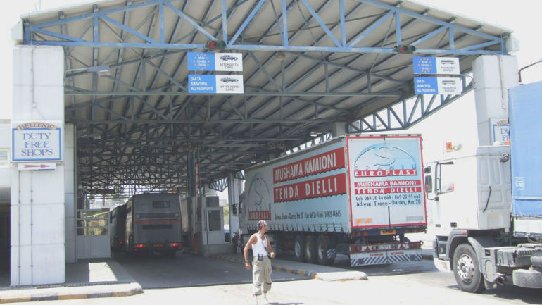 «Μπλόκο» σε πολυτελές τζιπ στο Τελωνείο Κακαβιάς